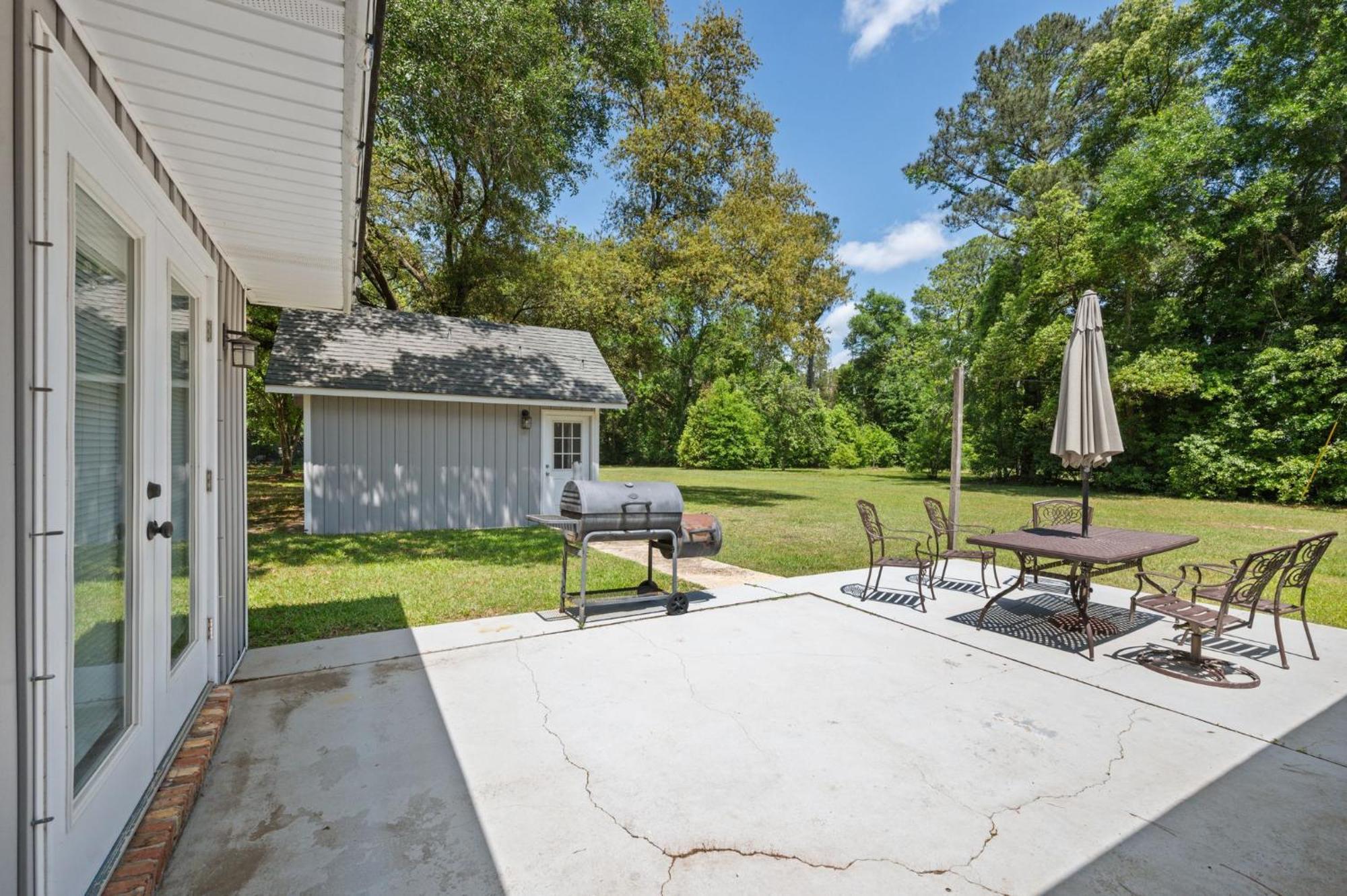 Peaceful Fairhope Retreat-Large Home On 1 Acre Lot Exterior photo