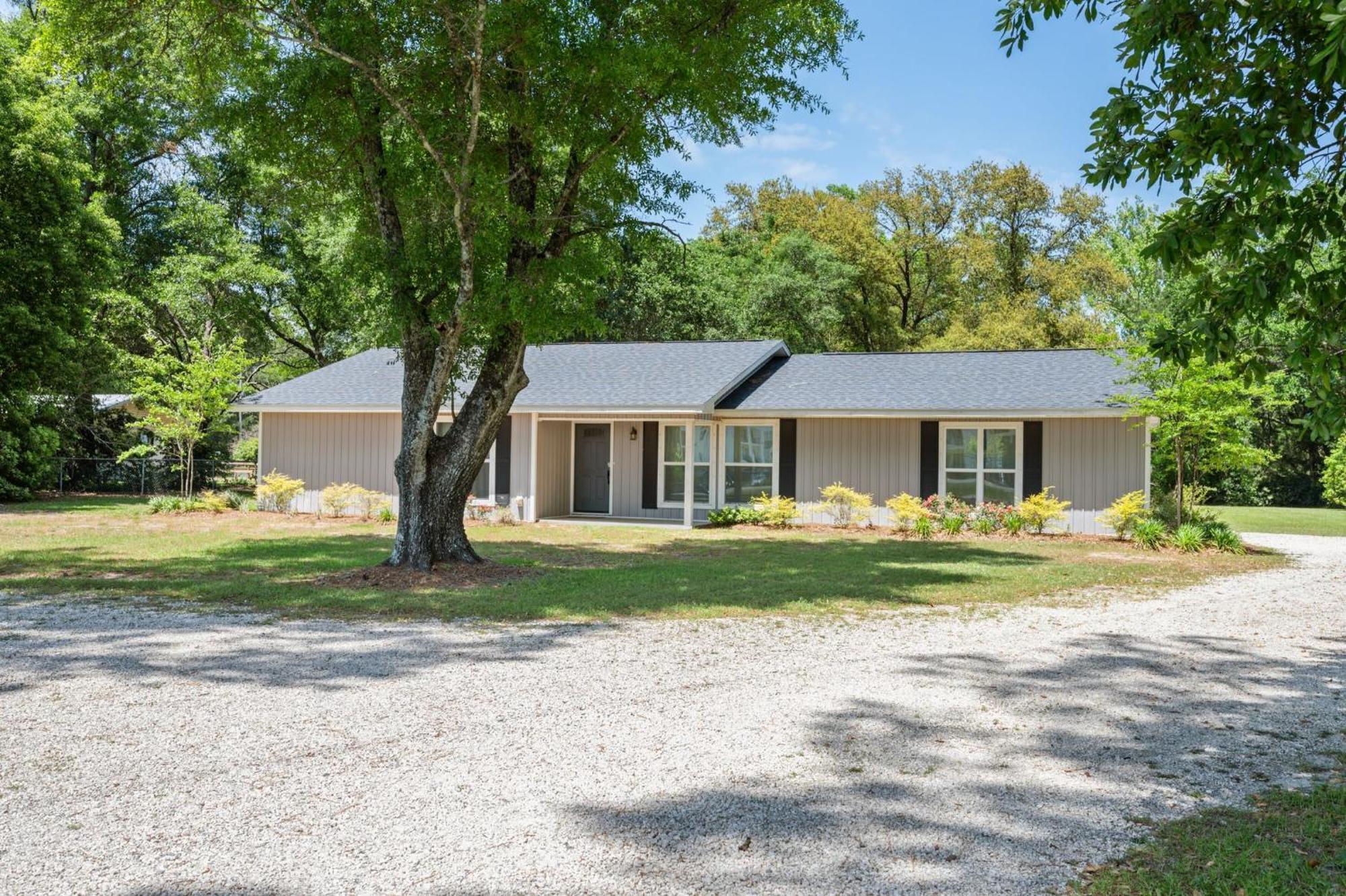 Peaceful Fairhope Retreat-Large Home On 1 Acre Lot Exterior photo